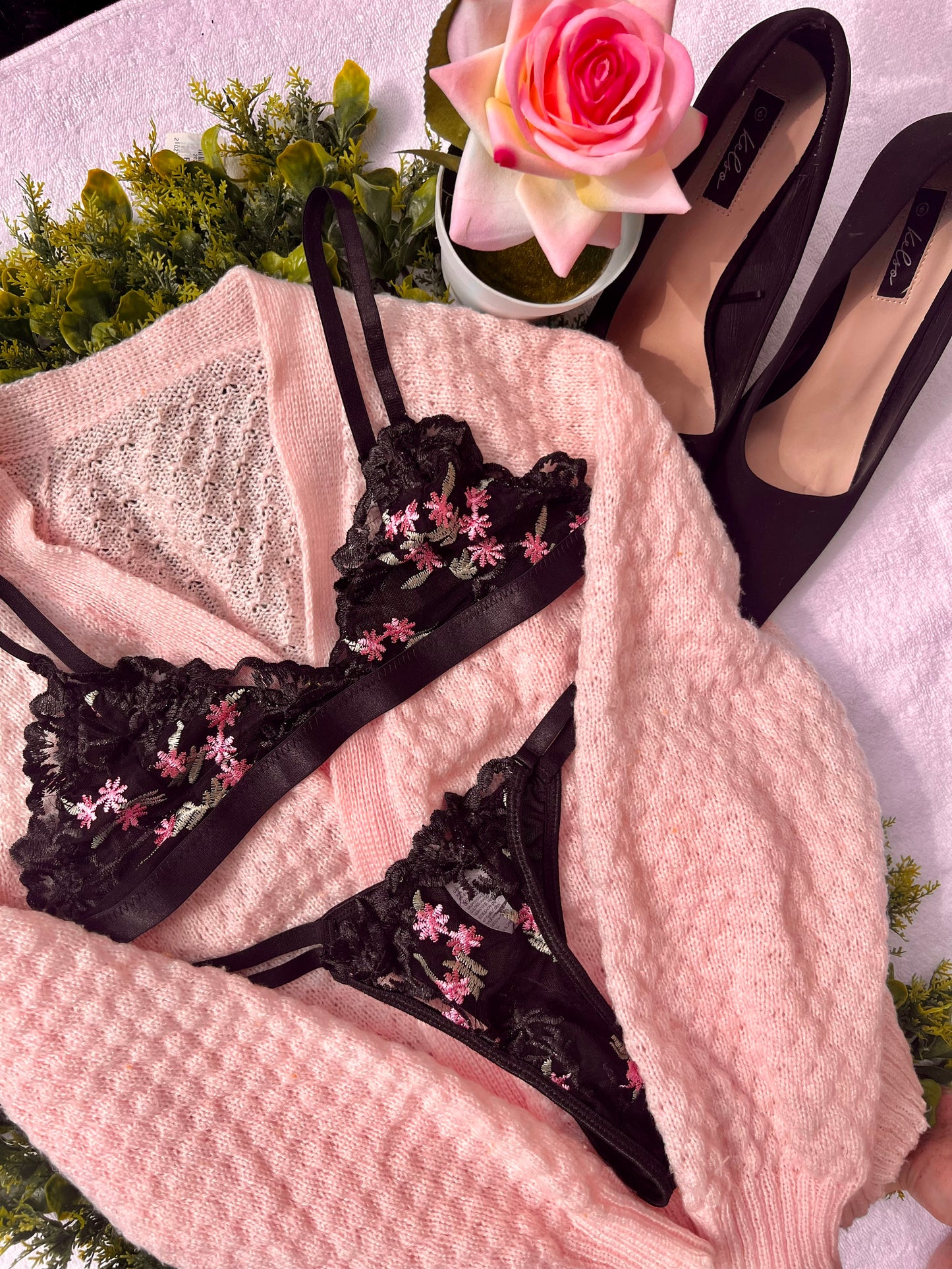 Feminine Floral Black Lingerie