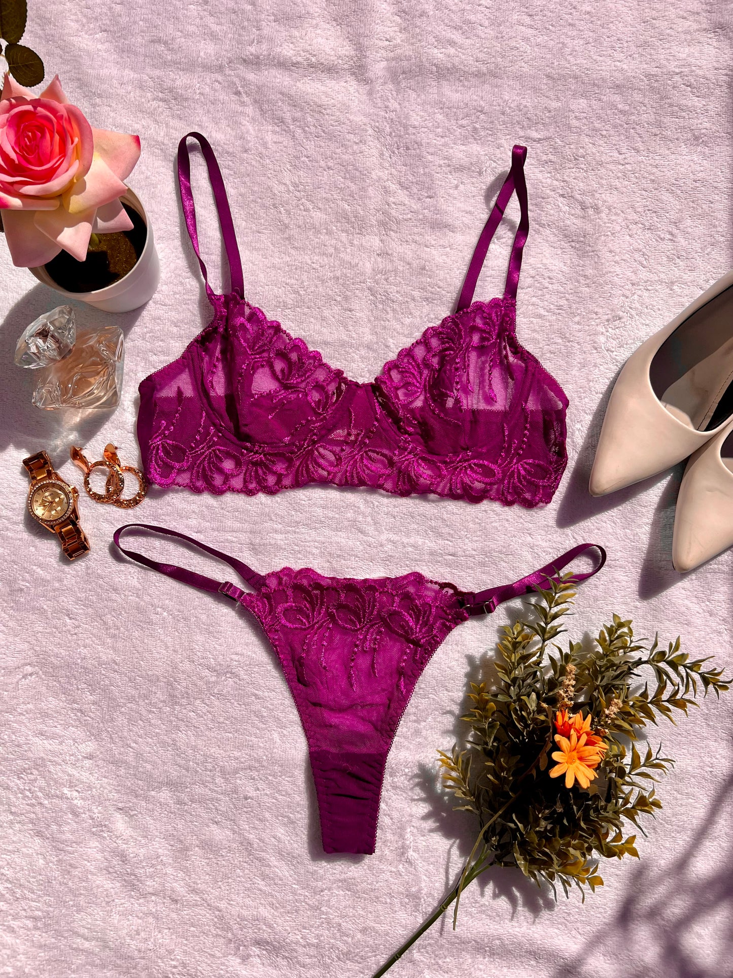 Pristine Detailed Purple Lingerie